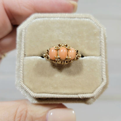 Vintage Coral 14K Yellow Gold Ring