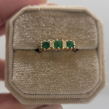 Vintage Emerald 3-Stone 14K Plumb Yellow Gold Ring