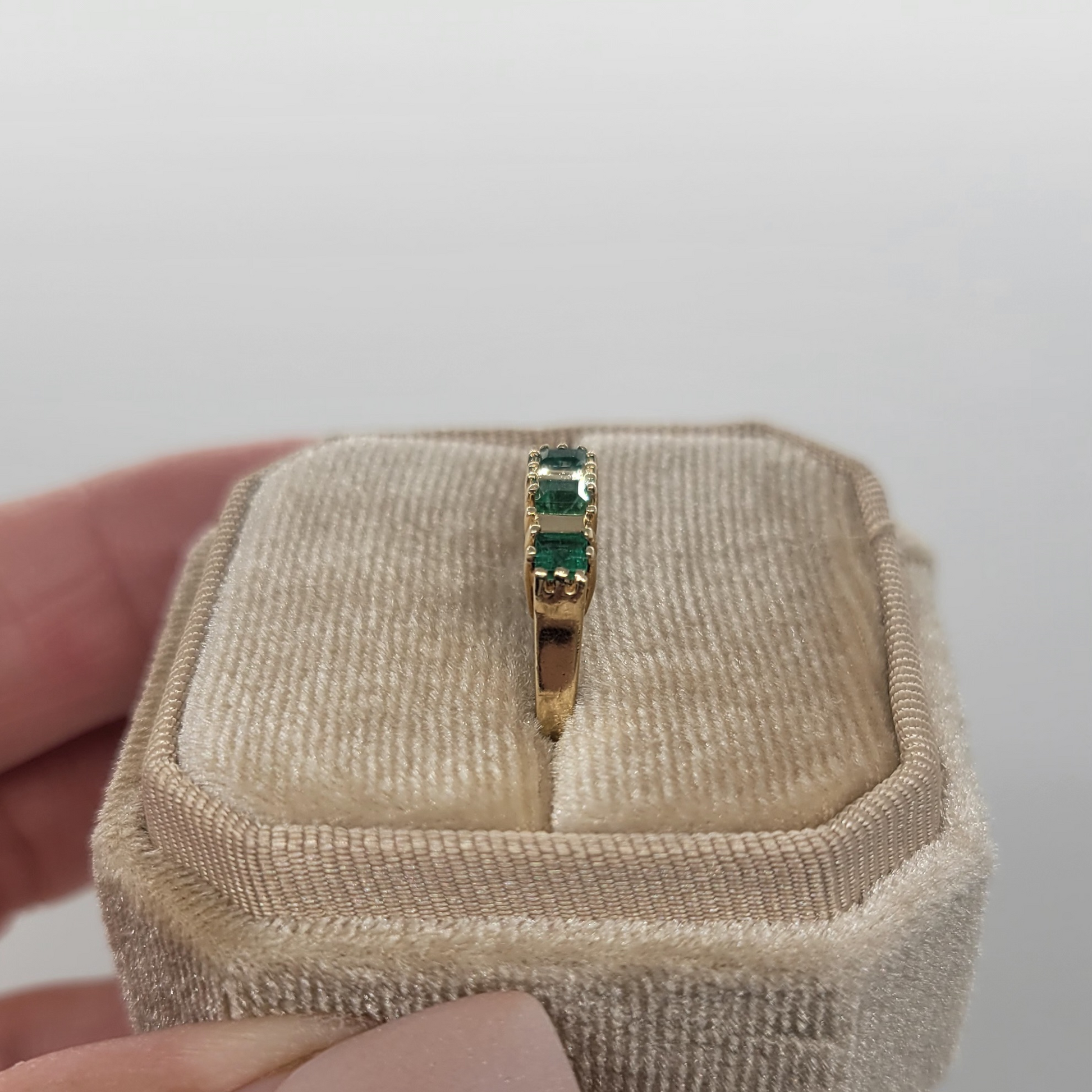 Vintage Emerald 3-Stone 14K Plumb Yellow Gold Ring