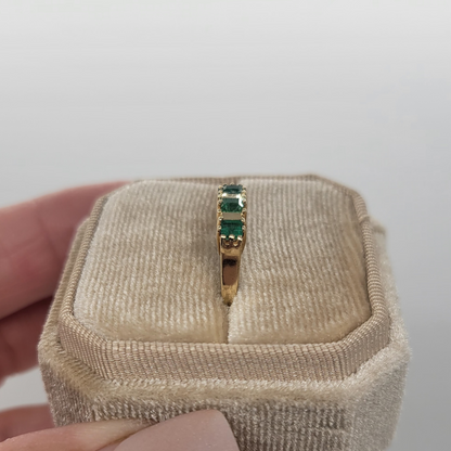 Vintage Emerald 3-Stone 14K Plumb Yellow Gold Ring