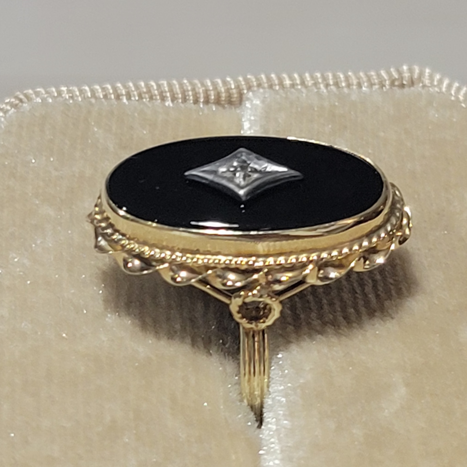 Vintage Black Onyx and Diamond 10K Yellow Gold Ring