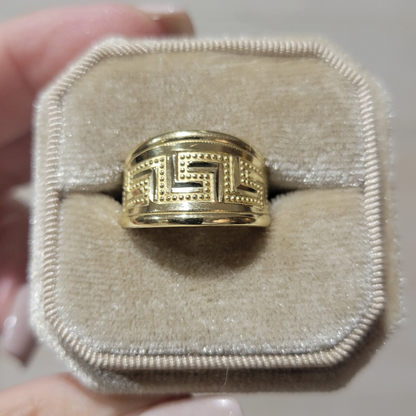 Vintage 10K Solid Yellow Gold Egyptian Style Ring