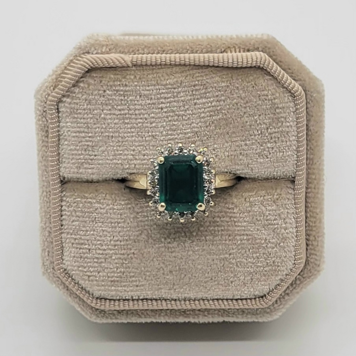 Vintage Emerald and Diamond 10K Yellow Gold Ring